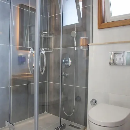 Alojamento de Acomodação e Pequeno-almoço Narr Twin